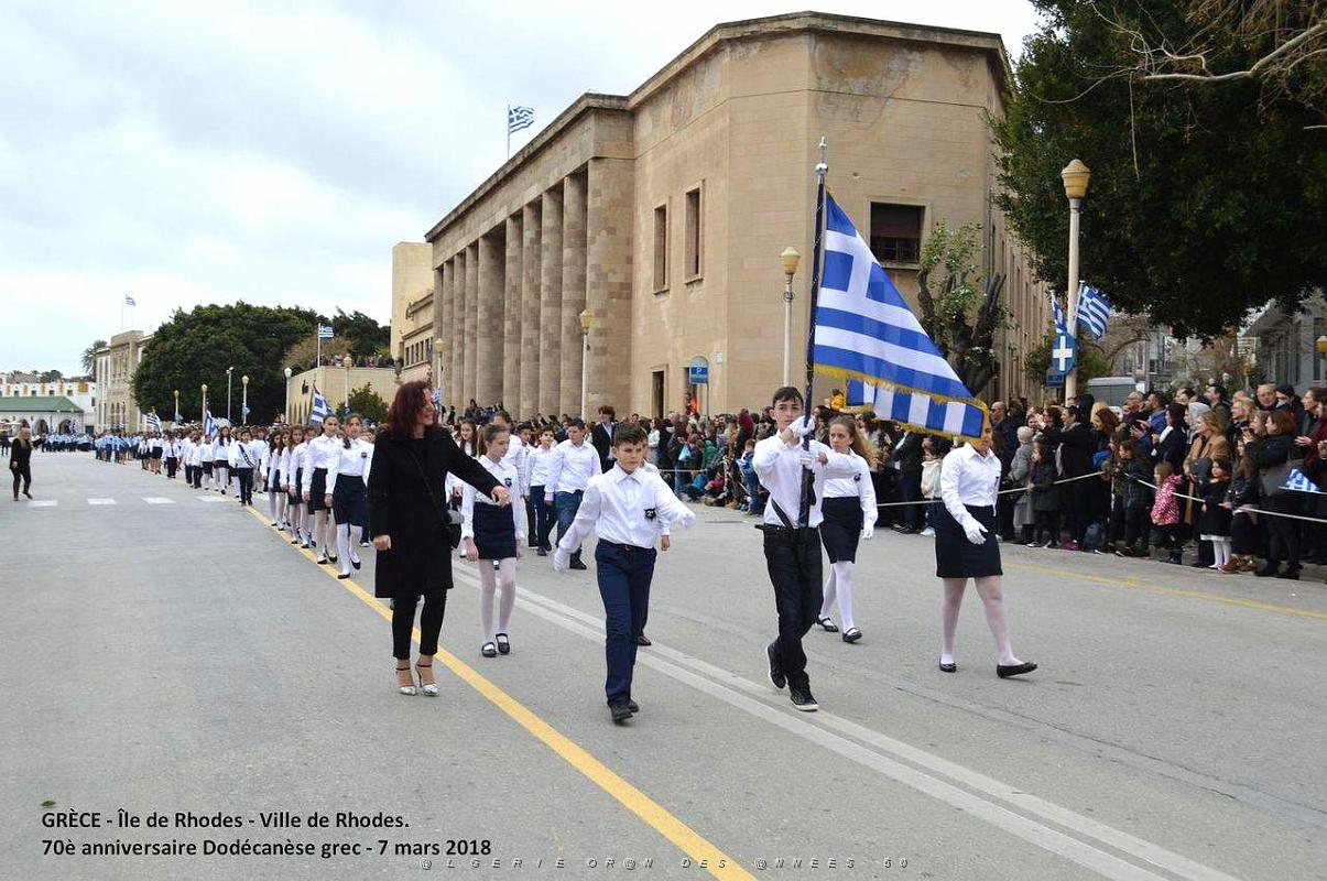 215- Rhodes- Defile Dodecanese grec.JPG